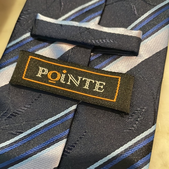 🔥5 for $15🔥 - Two Men’s neckties - Picture 7 of 16
